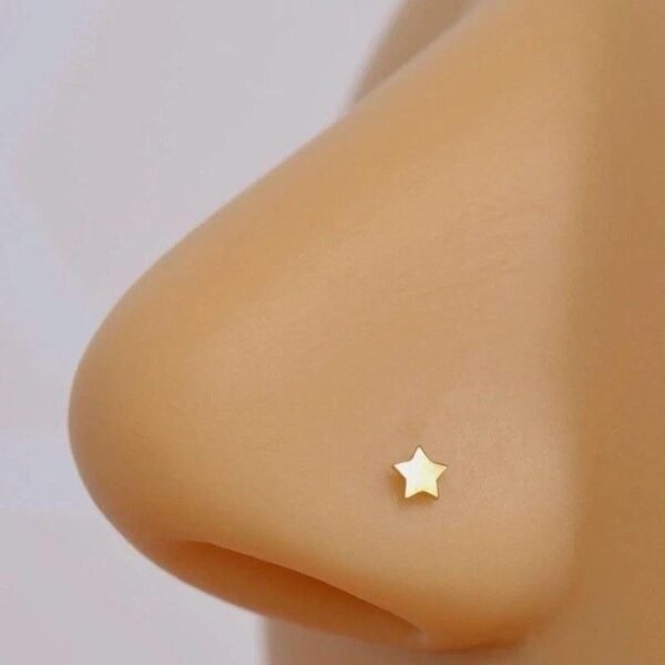 estrella piercing de nariz