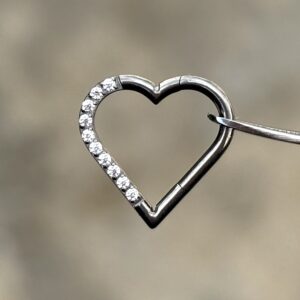 corazón piedras izquierdo titanio