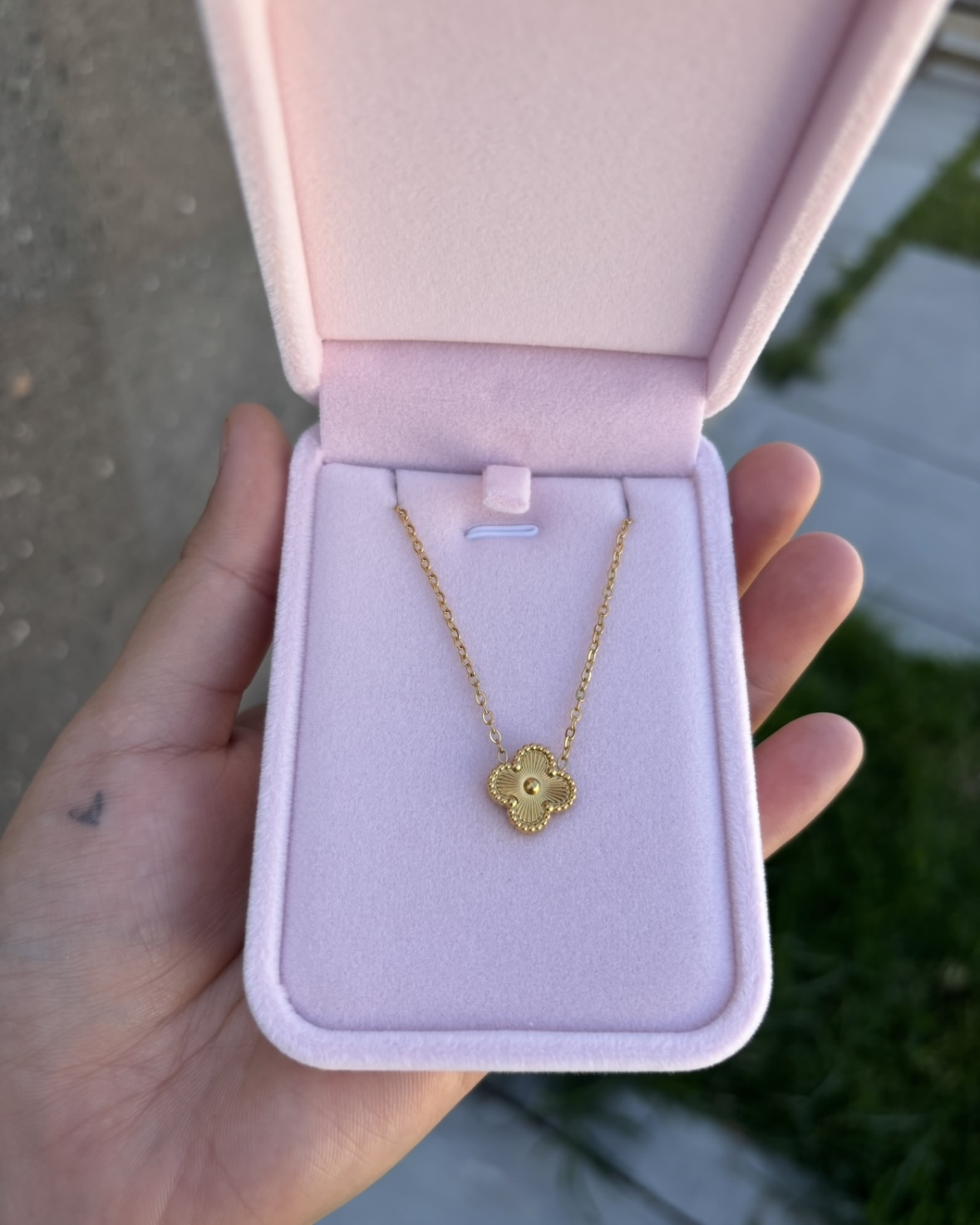 Collar Clover Trébol Dorado - Image 2