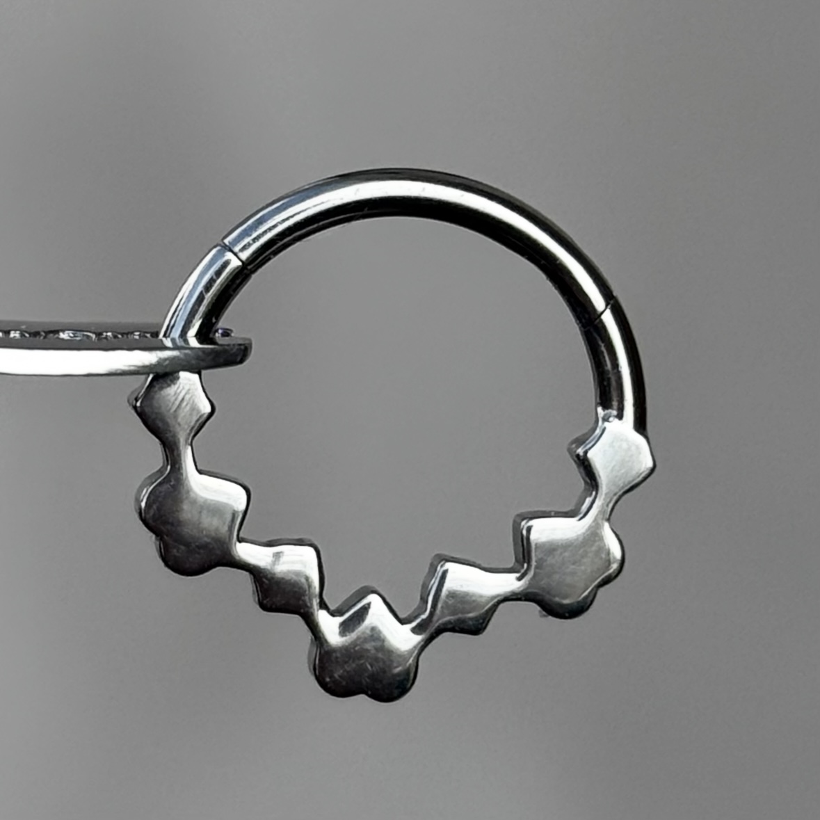 Piercing Corazones Argolla Titanio - Image 3