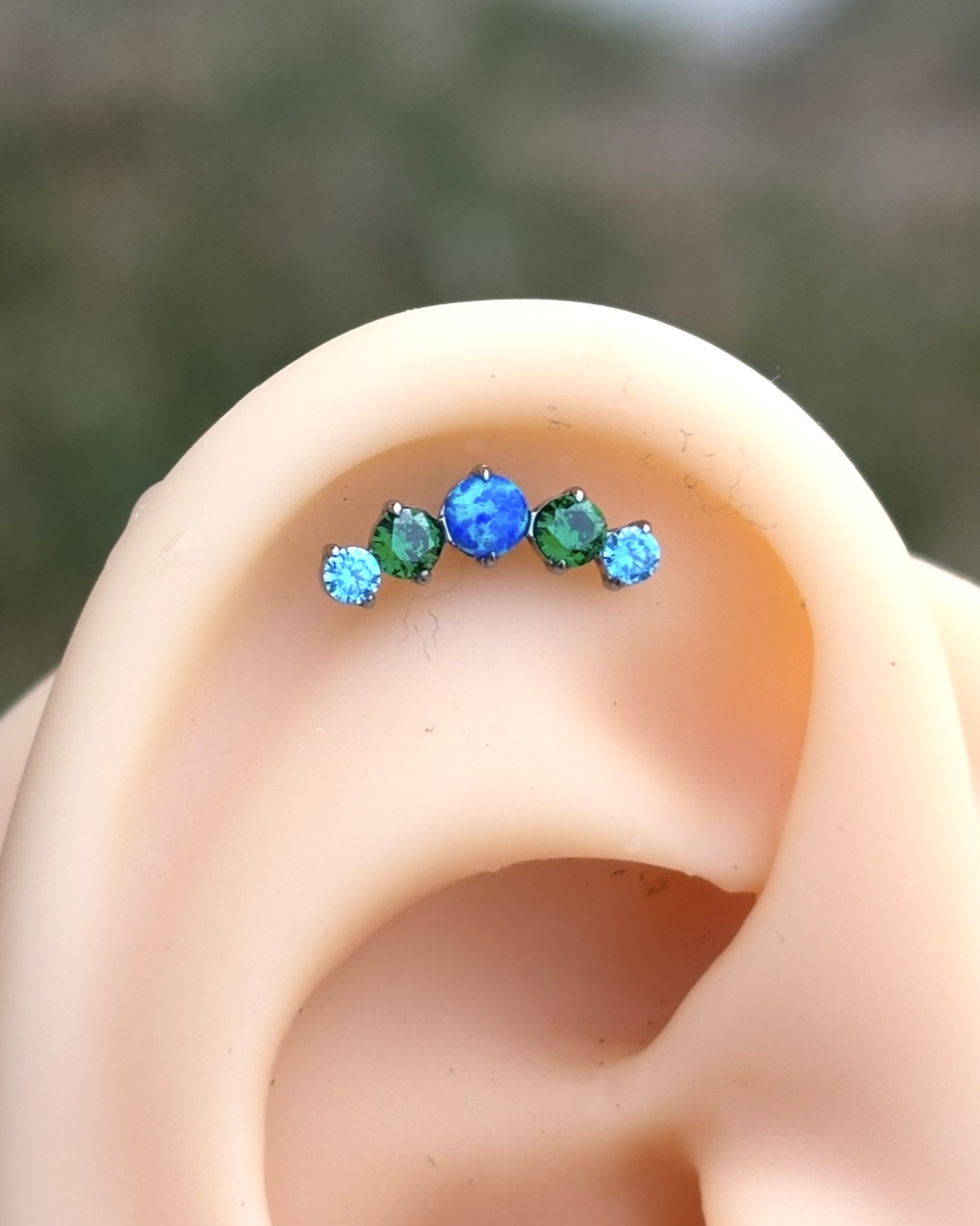 Piercing Esmeralda Celeste Titanio 16g